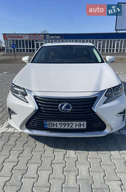 Седан Lexus ES 2016 в Одесі