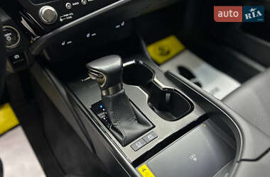 Седан Lexus ES 2022 в 