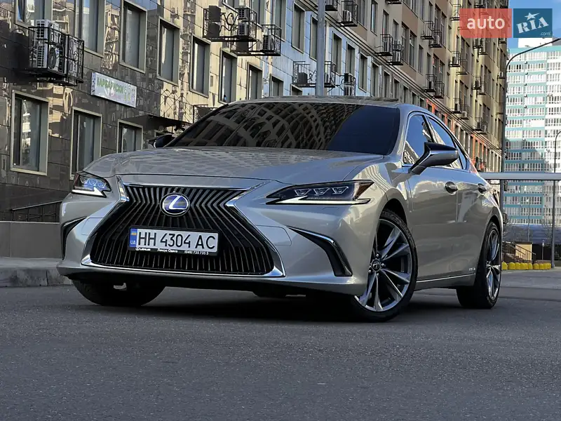 Lexus ES