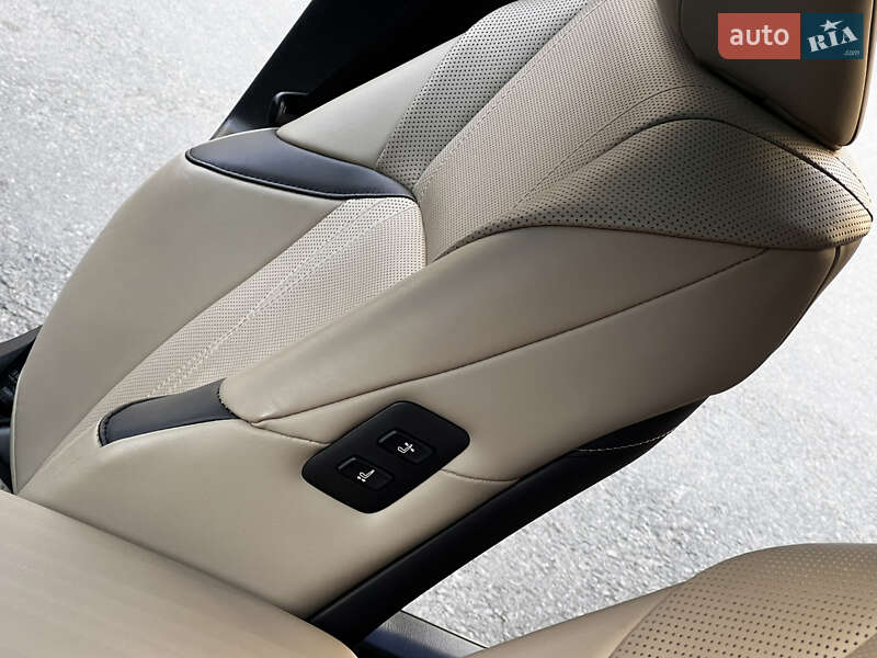 Седан Lexus ES 2019 в Одессе