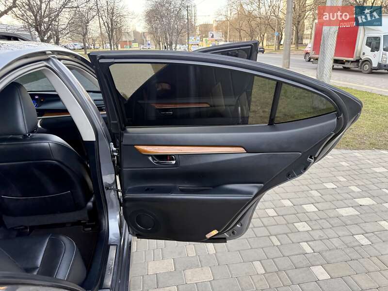 Седан Lexus ES 2013 в Одесі фото 79 Седан Lexus ES 2013 в Одесі