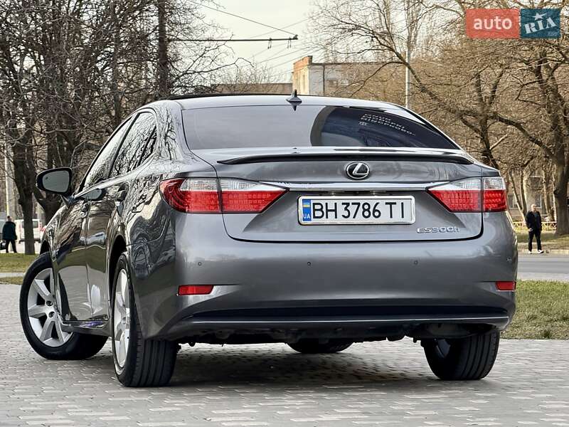 Седан Lexus ES 2013 в Одесі фото 86 Седан Lexus ES 2013 в Одесі
