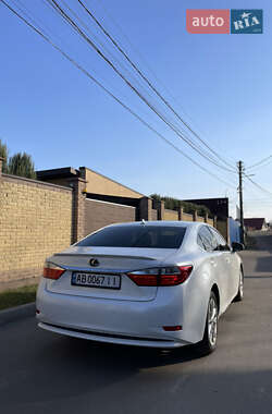 Седан Lexus ES 2013 в Киеве