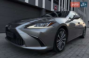 Седан Lexus ES 2020 в Києві