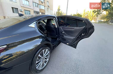 Седан Lexus ES 2019 в 