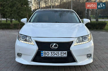 Седан Lexus ES 2013 в 