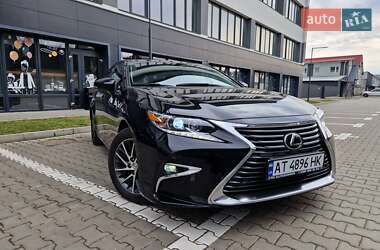 Седан Lexus ES 2016 в 