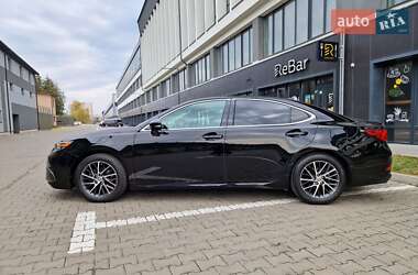 Седан Lexus ES 2016 в 