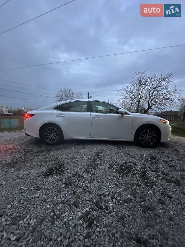 Седан Lexus ES 2017 в Харькове