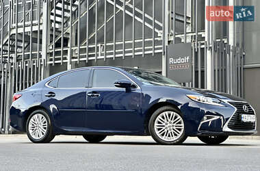 Седан Lexus ES 2015 в 
