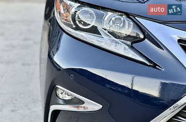 Седан Lexus ES 2015 в 