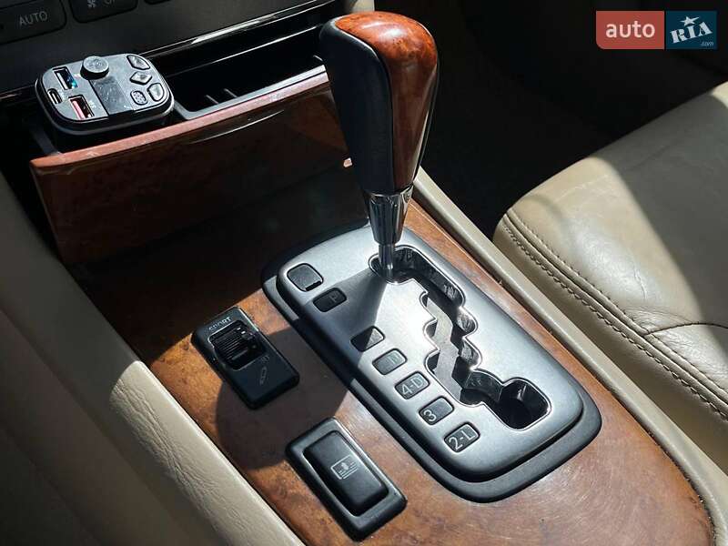 Седан Lexus ES 2004 в Львове