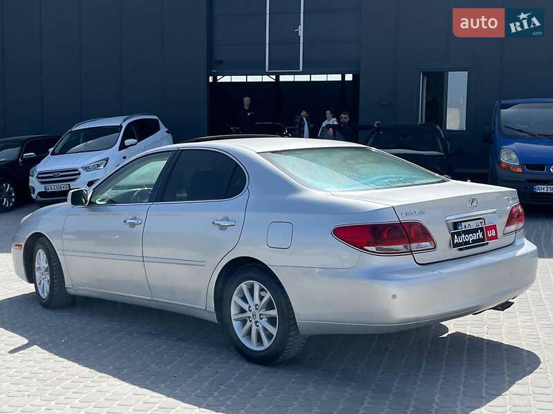 Седан Lexus ES 2004 в Львове