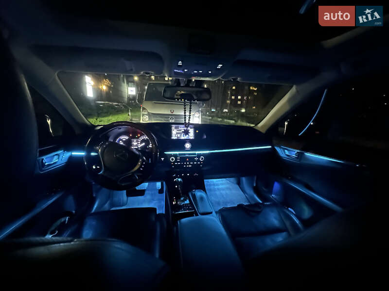 Седан Lexus ES 2012 в Киеве