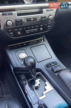 Седан Lexus ES 2015 в 