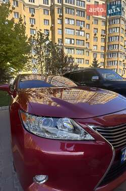Седан Lexus ES 2014 в 