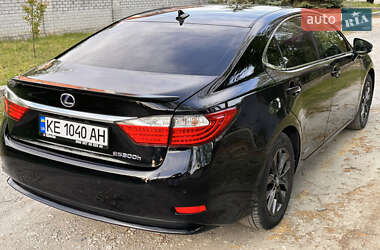 Седан Lexus ES 2012 в 