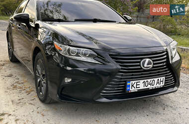 Седан Lexus ES 2012 в 