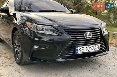 Седан Lexus ES 2012 в 