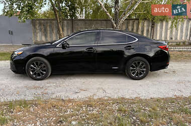 Седан Lexus ES 2012 в 