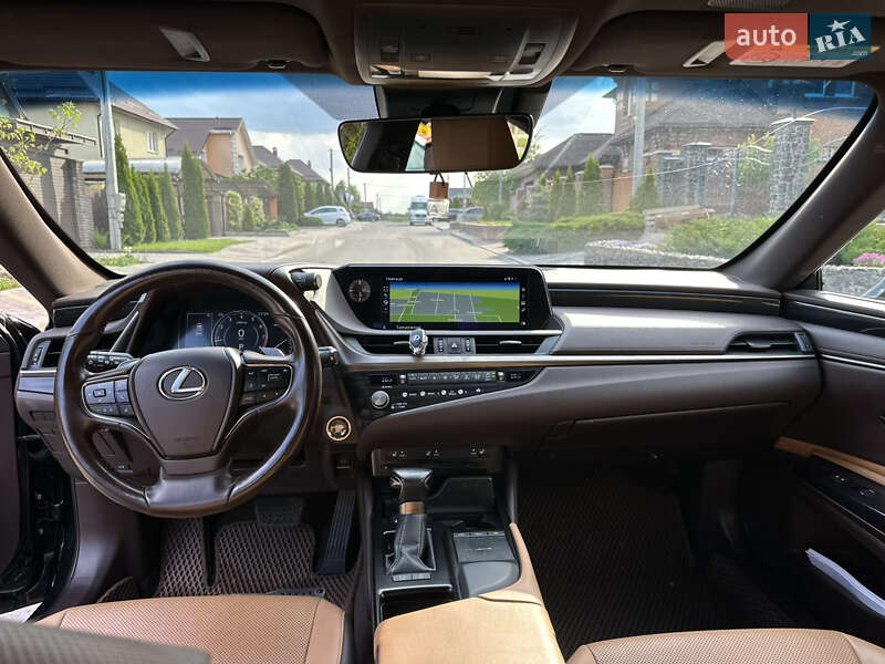 Седан Lexus ES 2021 в Киеве