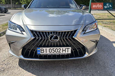Седан Lexus ES 2022 в Кременчуге Седан Lexus ES 2022 в Кременчуге