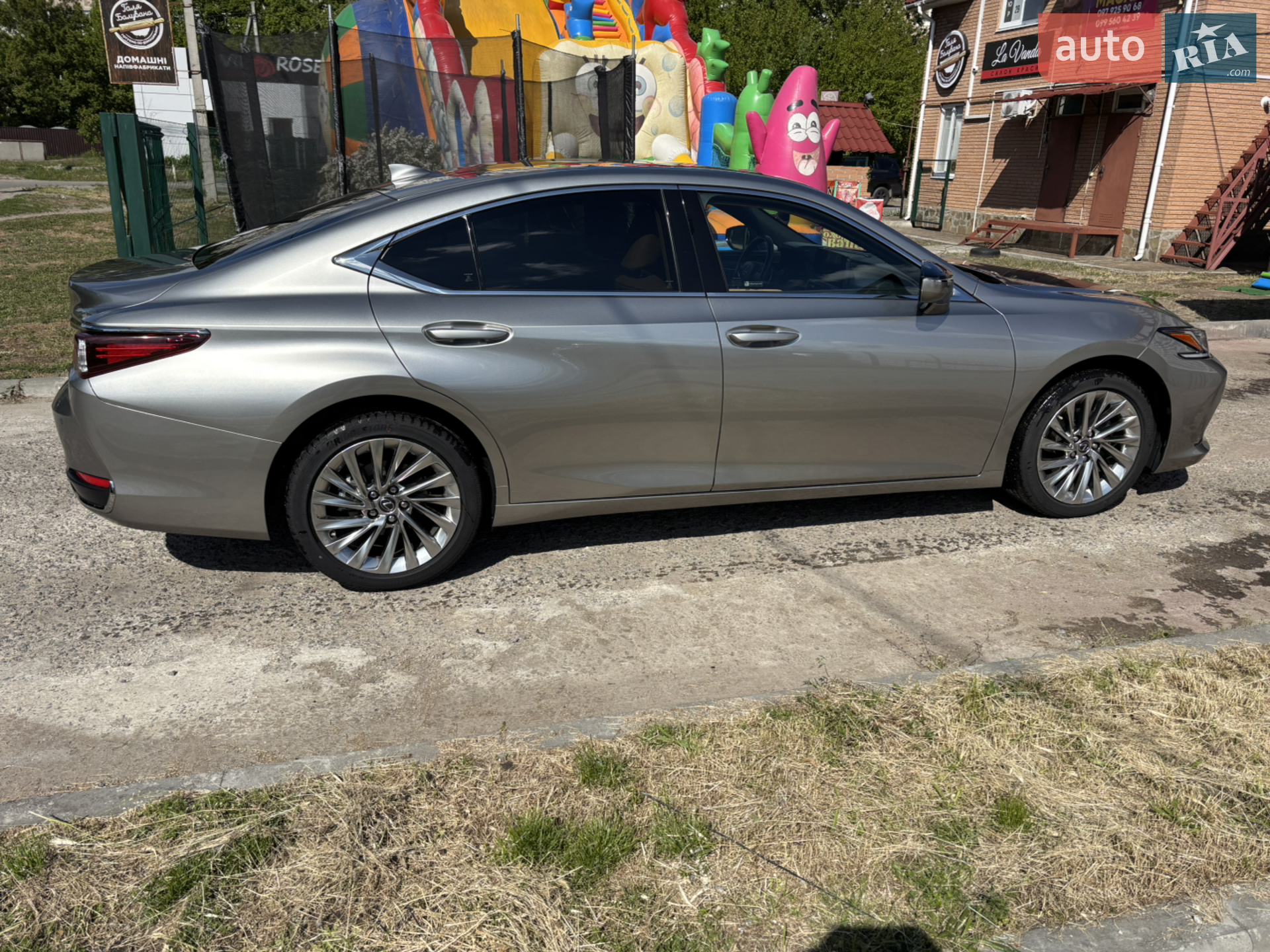 2022 Lexus ES - мініатюра 8