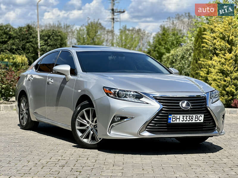 Седан Lexus ES 2015 в Одессе