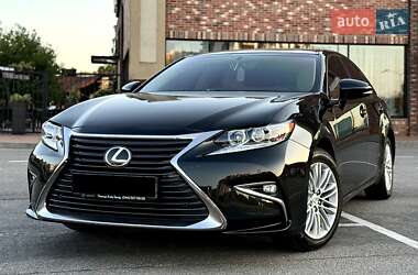 Седан Lexus ES 2016 в 