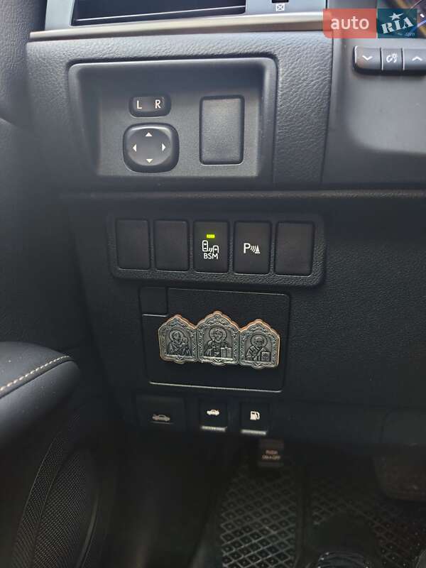 Седан Lexus ES 2012 в Києві