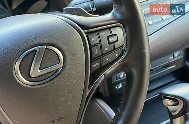 Седан Lexus ES 2020 в 