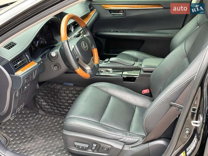 Седан Lexus ES 2012 в Одессе