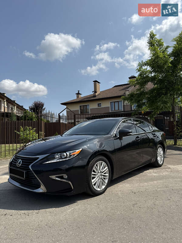 Lexus ES 2017
