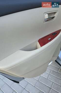 Седан Lexus ES 2007 в Ровно