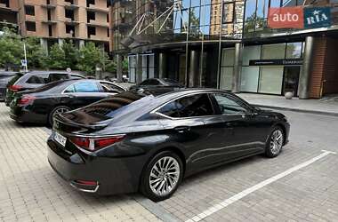 Седан Lexus ES 2023 в 