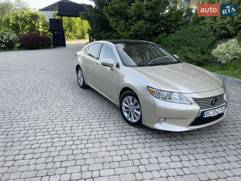 Седан Lexus ES 2012 в Львові фото 3 Седан Lexus ES 2012 в Львові