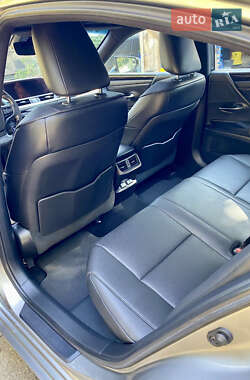 Седан Lexus ES 2019 в 