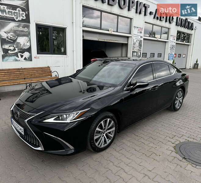 Седан Lexus ES 2020 в 