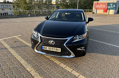 Седан Lexus ES 2015 в Миколаєві