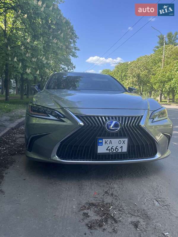 Седан Lexus ES 2019 в Києві