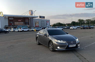 Седан Lexus ES 2015 в Одессе