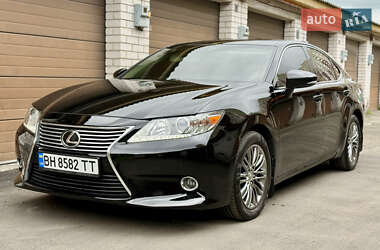 Седан Lexus ES 2012 в Києві