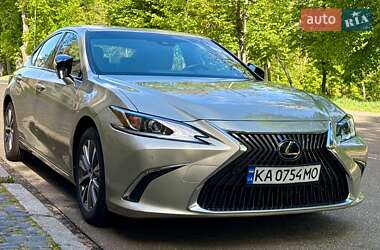 Седан Lexus ES 2021 в Киеве