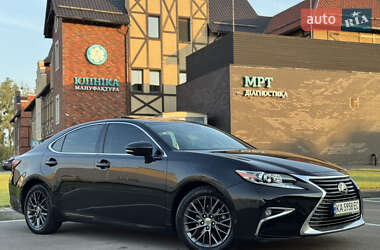 Седан Lexus ES 2018 в 