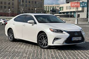 Седан Lexus ES 2015 в Харкові