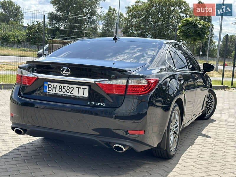 Седан Lexus ES 2012 в Одесі