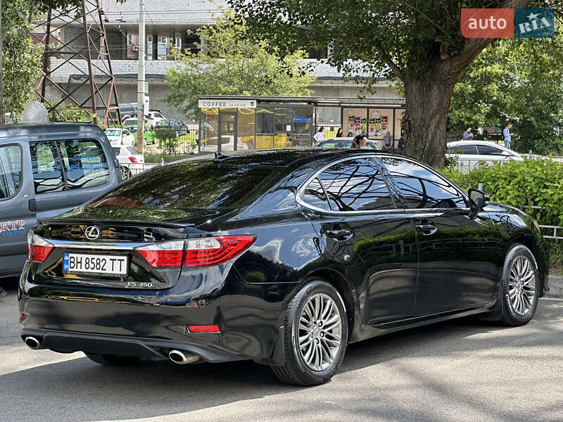 Седан Lexus ES 2012 в Одесі