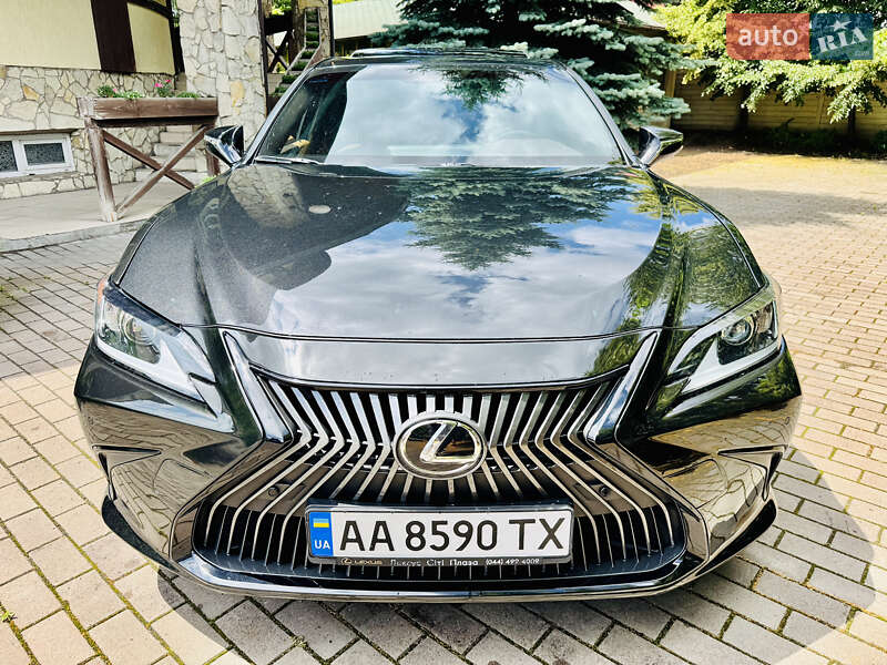 Lexus ES 2018