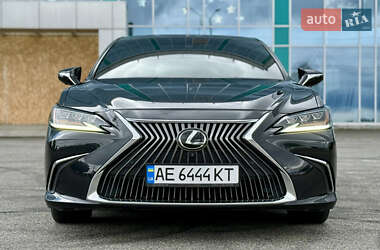 Седан Lexus ES 2018 в Дніпрі