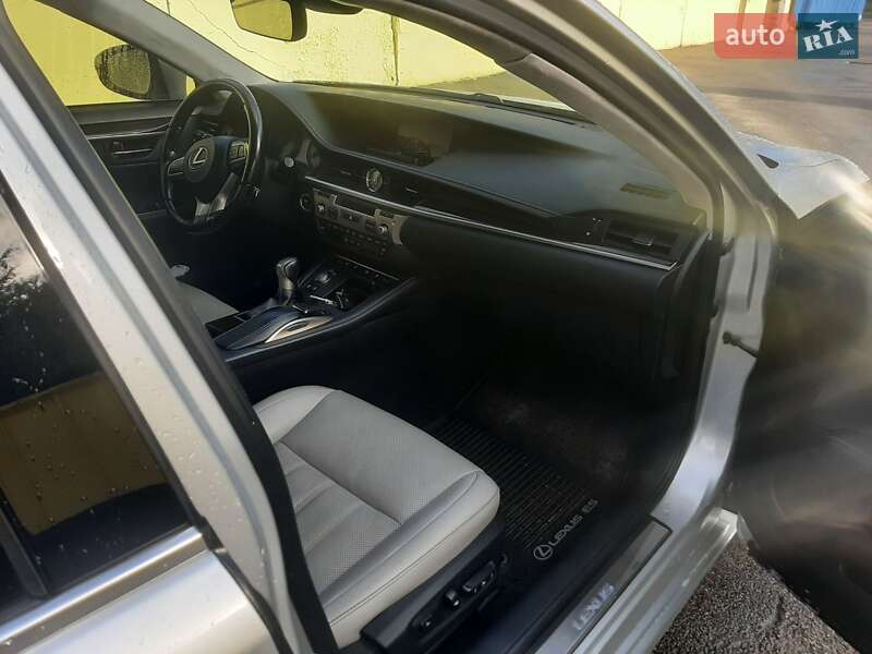Седан Lexus ES 2017 в Харкові фото 7 Седан Lexus ES 2017 в Харкові